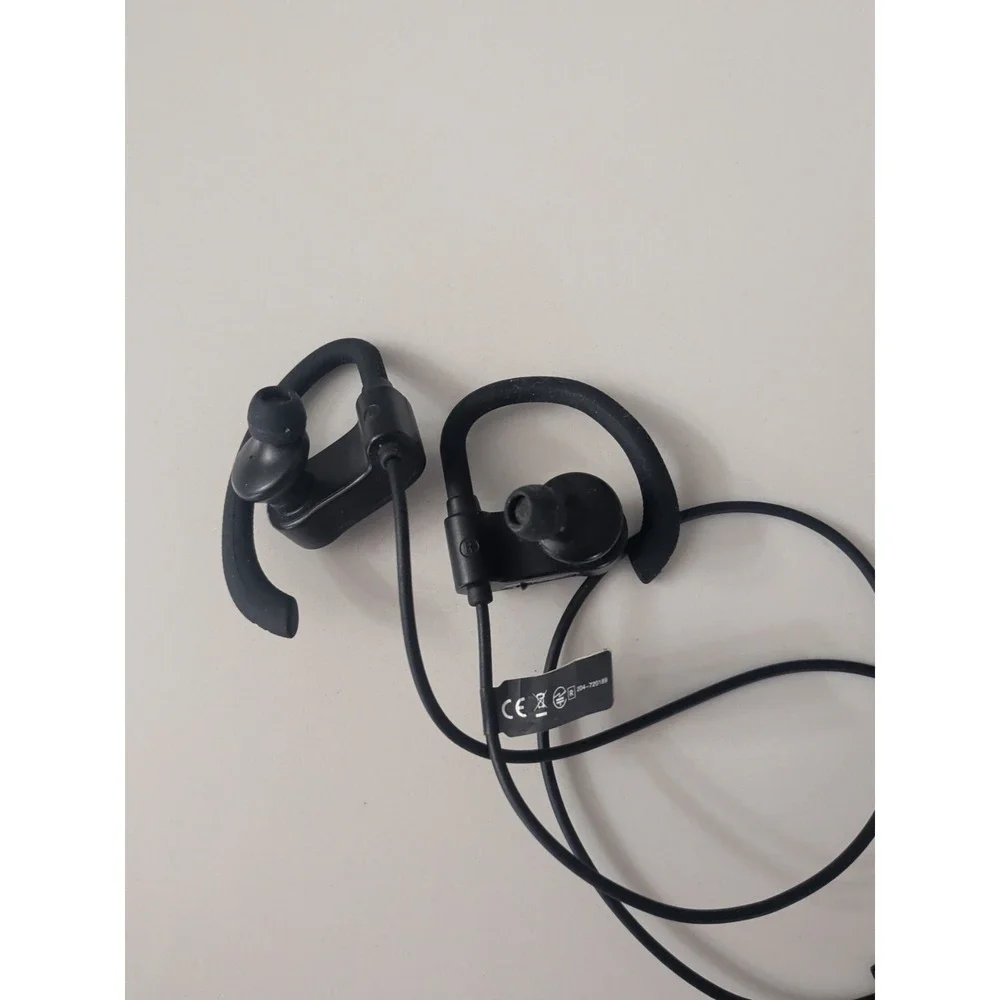 TAOTRONICSBH024 Bluetooth Wireless Headphones with Charging Case